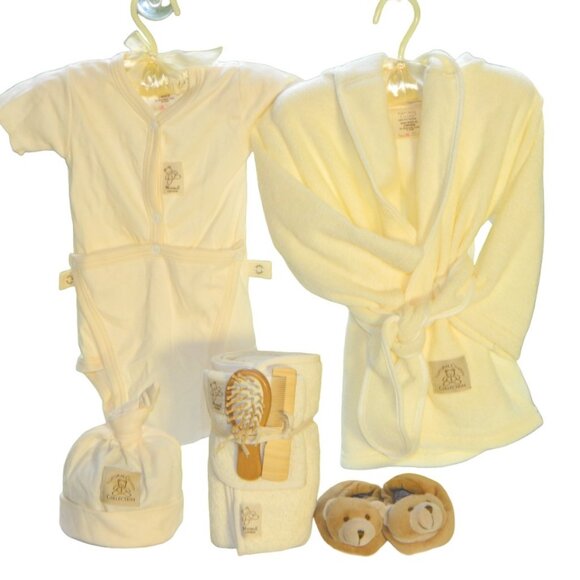 Natural Charm Baby’s Bath Natural 5pc Set 3 to 9 Months Light Cream - Picture 1 of 15